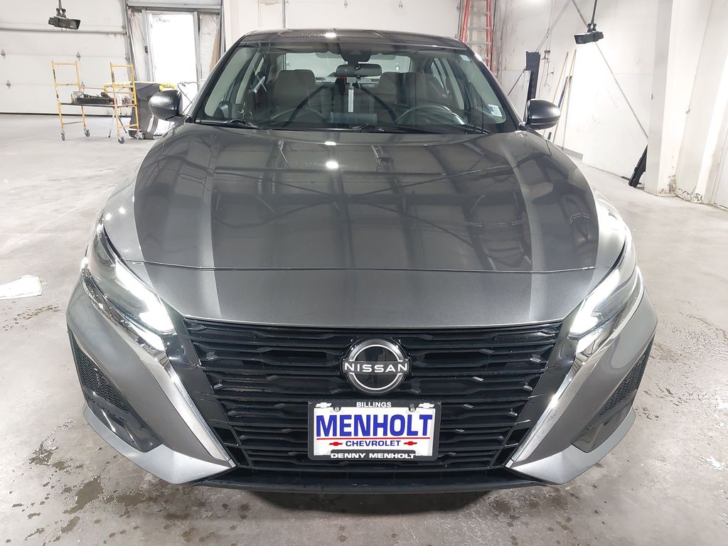2025 Nissan Altima