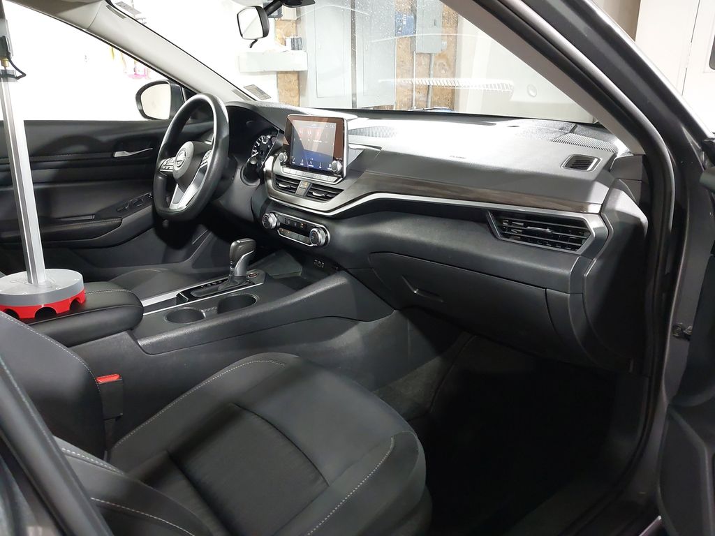 2025 Nissan Altima