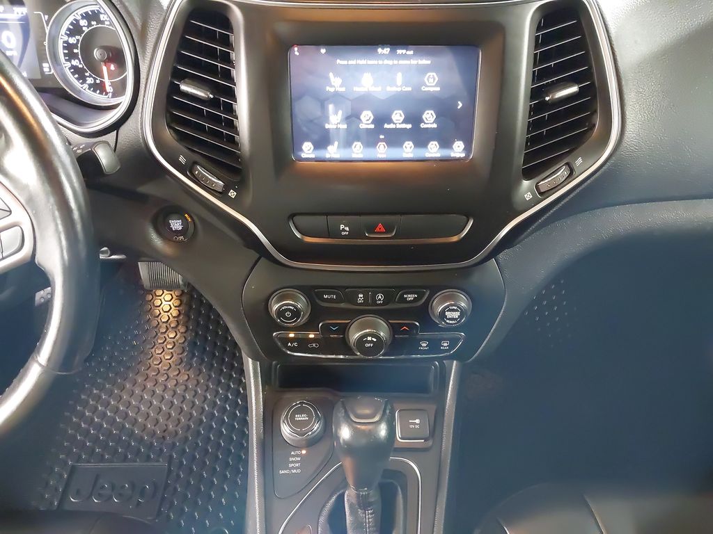 2020 Jeep Cherokee