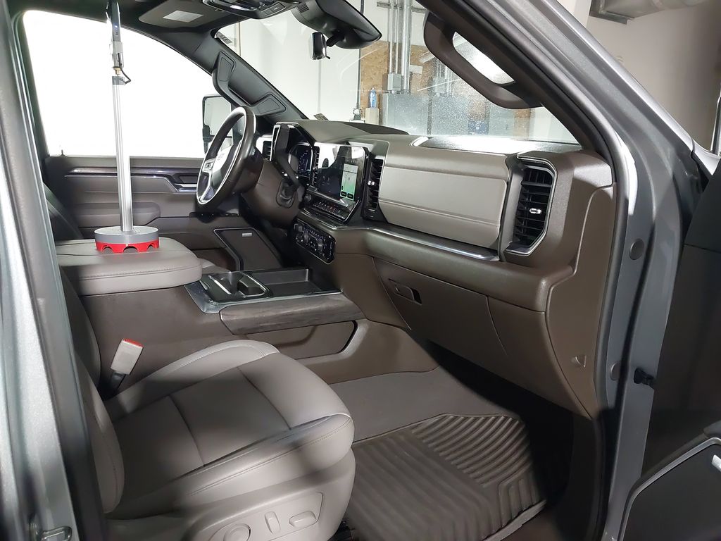 2024 Chevrolet Silverado 3500