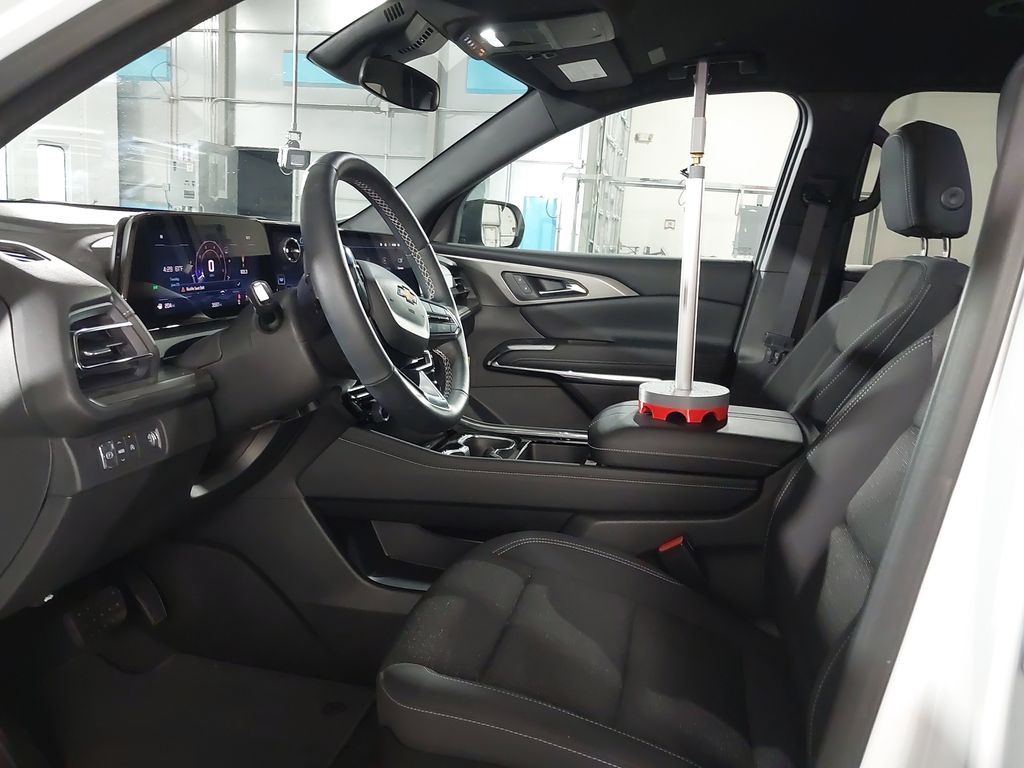 2025 Chevrolet Traverse LT - Photo 19