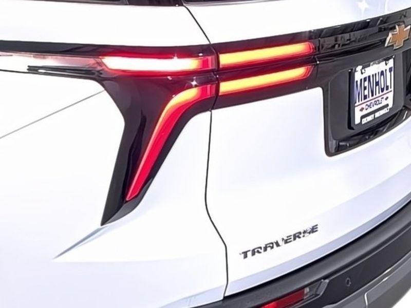 2025 Chevrolet Traverse LT - Photo 10