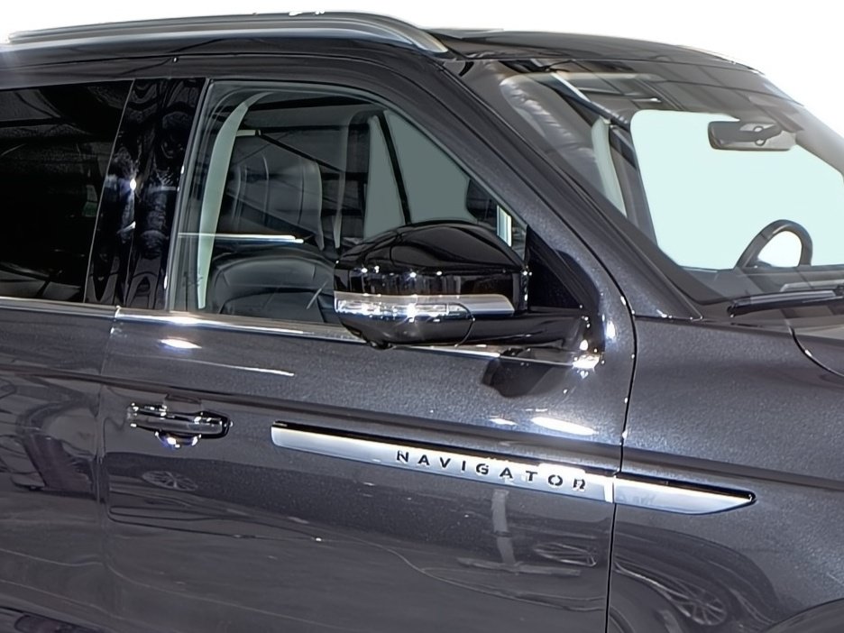 2025 Lincoln Navigator L