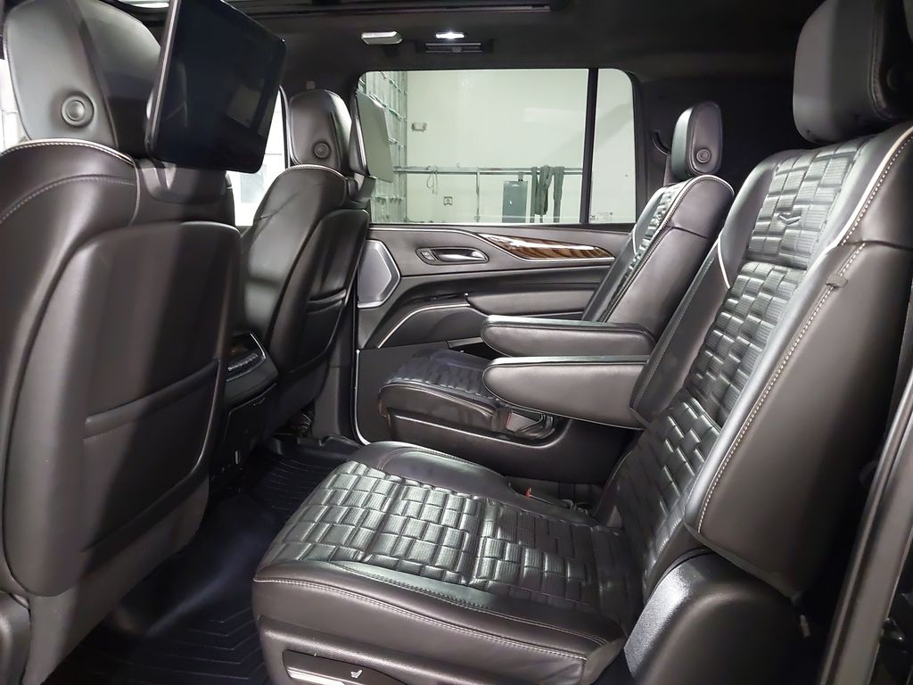 2022 Cadillac Escalade ESV