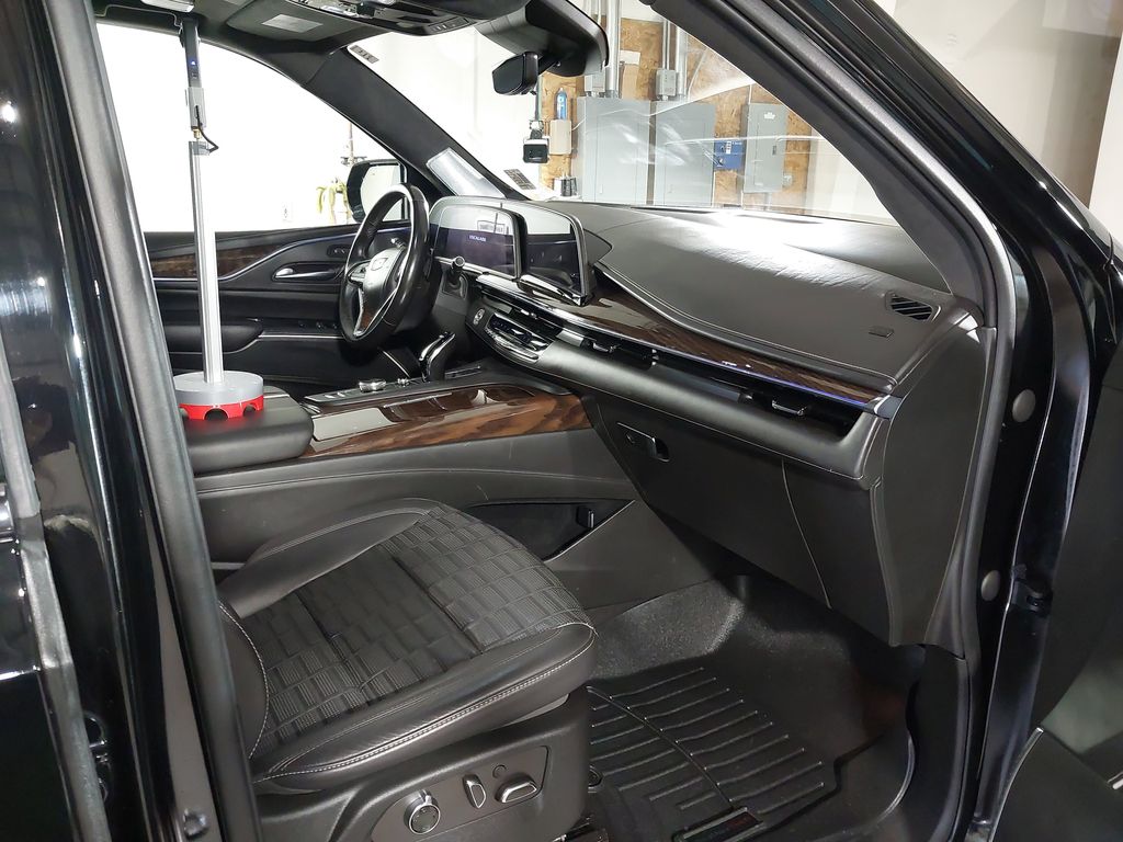 2022 Cadillac Escalade ESV