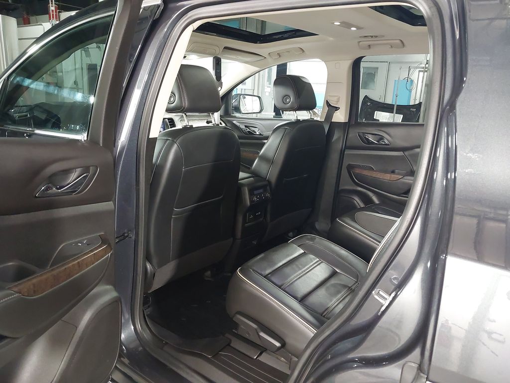 2022 GMC Acadia