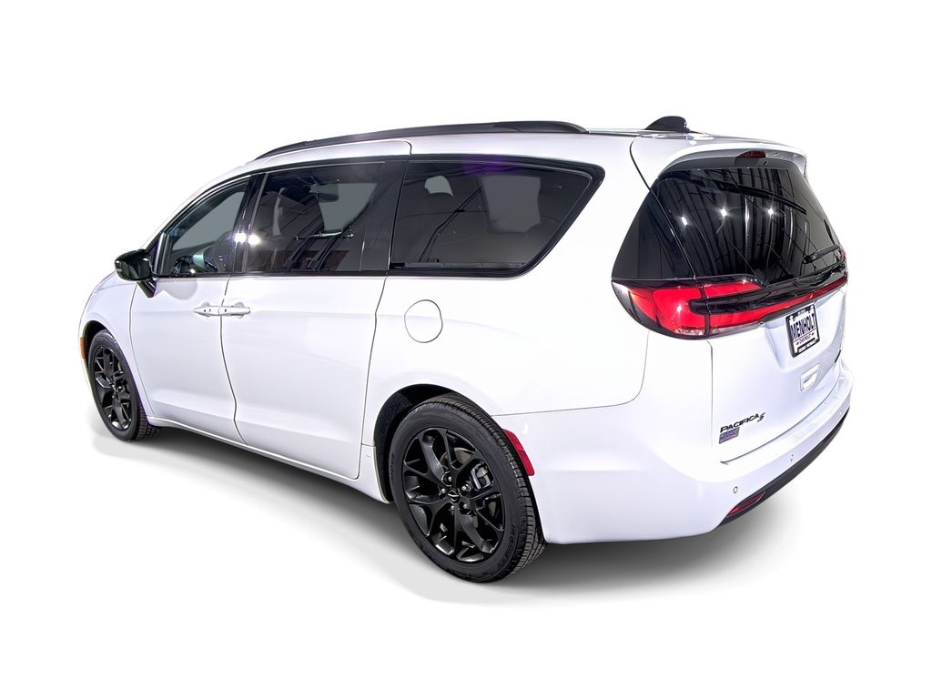 2025 Chrysler Pacifica
