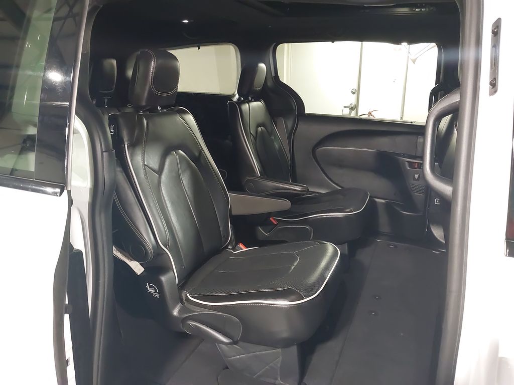 2025 Chrysler Pacifica