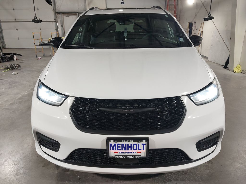 2025 Chrysler Pacifica