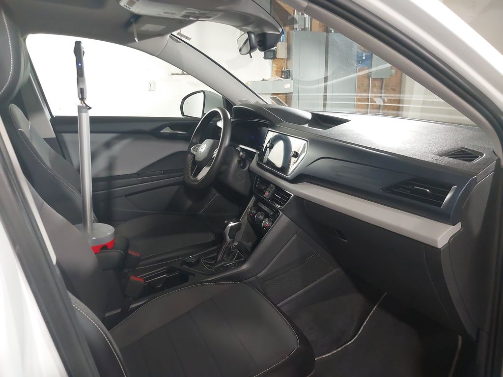 2023 Volkswagen Taos