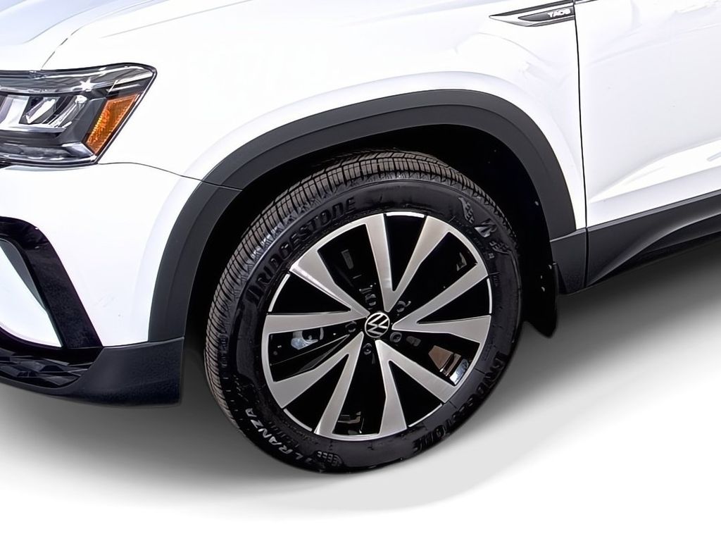 2023 Volkswagen Taos