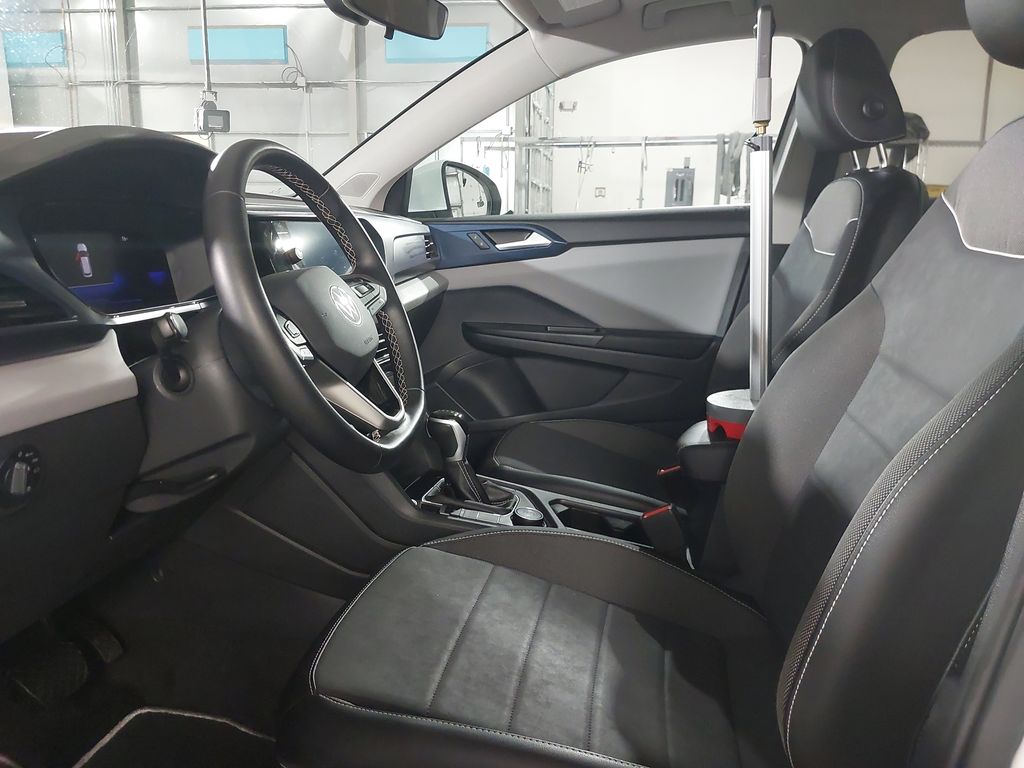 2023 Volkswagen Taos