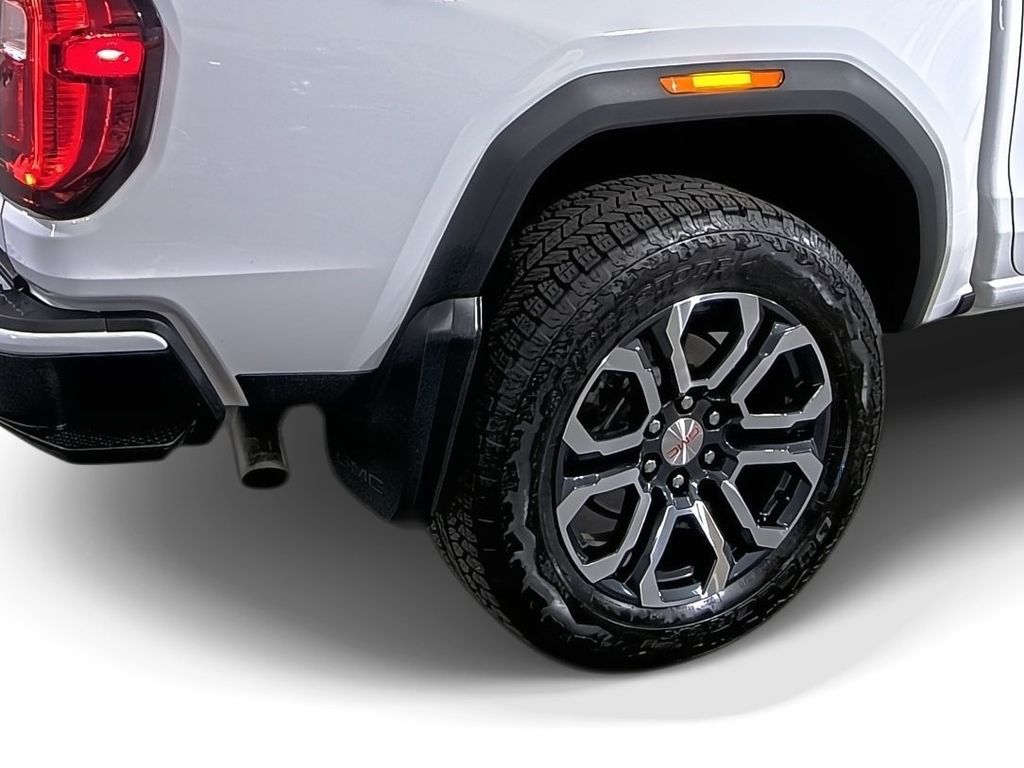 2024 GMC Canyon
