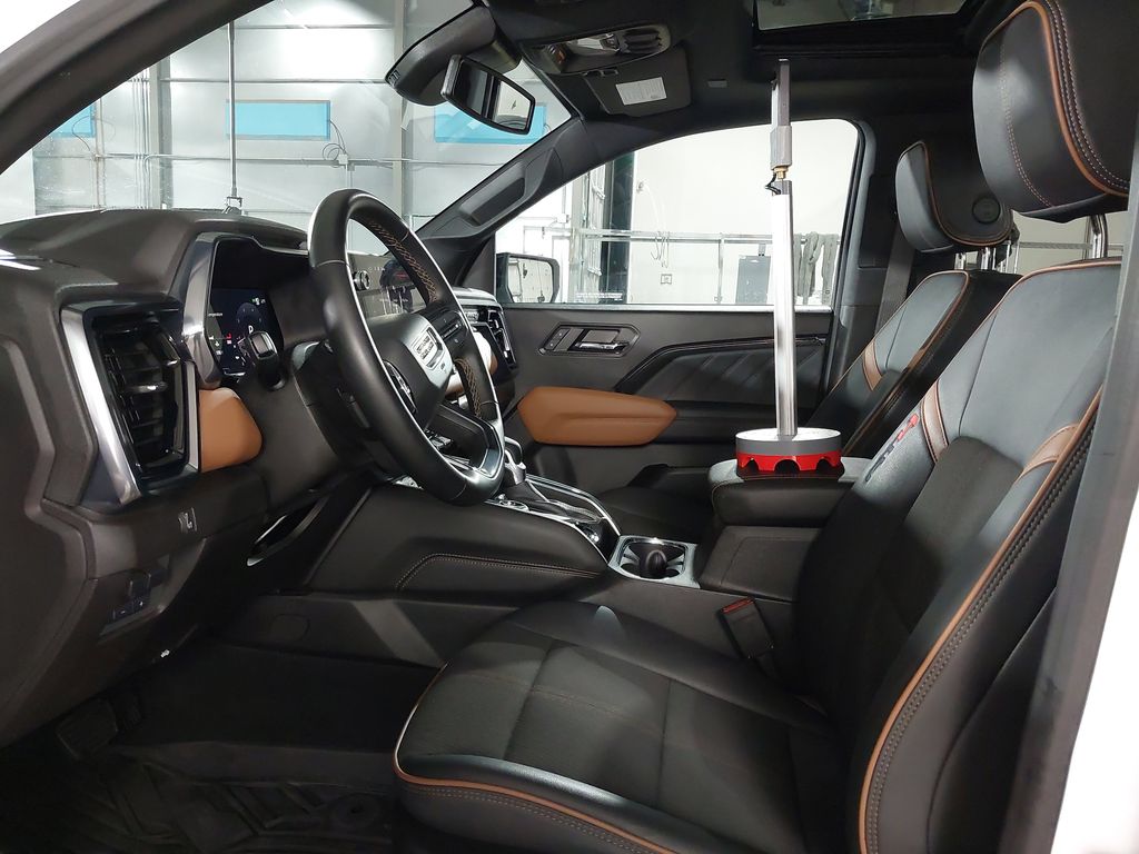 2024 GMC Canyon