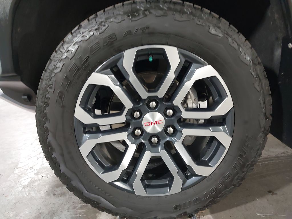 2024 GMC Canyon