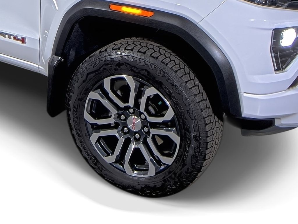 2024 GMC Canyon