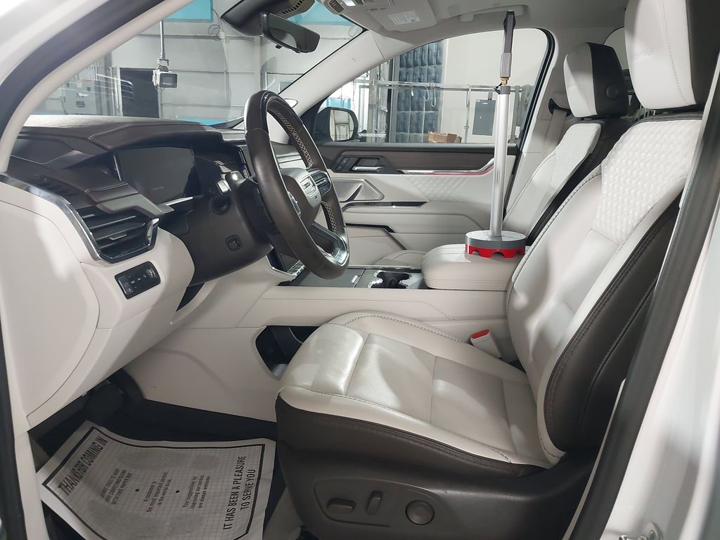 2024 GMC Acadia