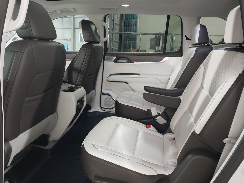 2024 GMC Acadia