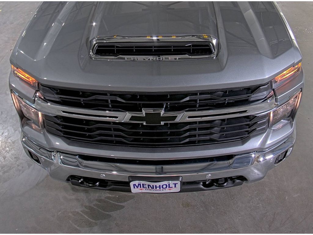 2025 Chevrolet Silverado 3500