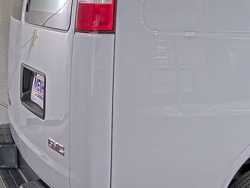 2021 GMC Savana