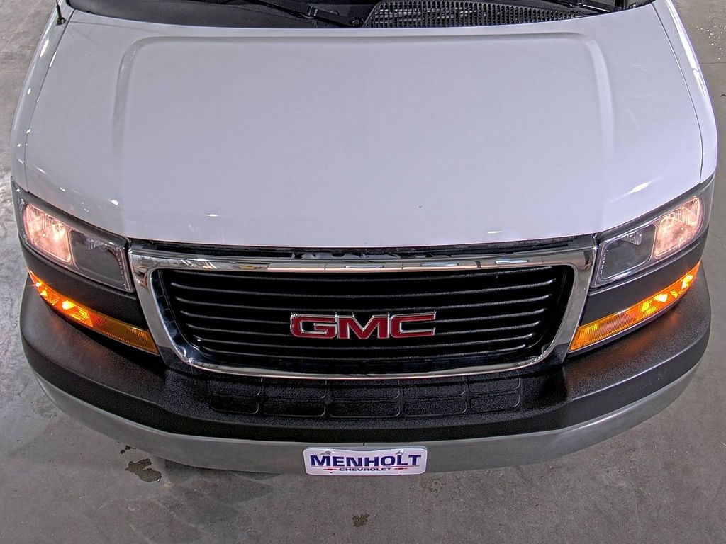 2021 GMC Savana