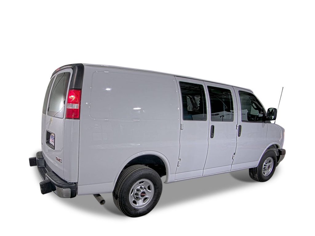 2021 GMC Savana