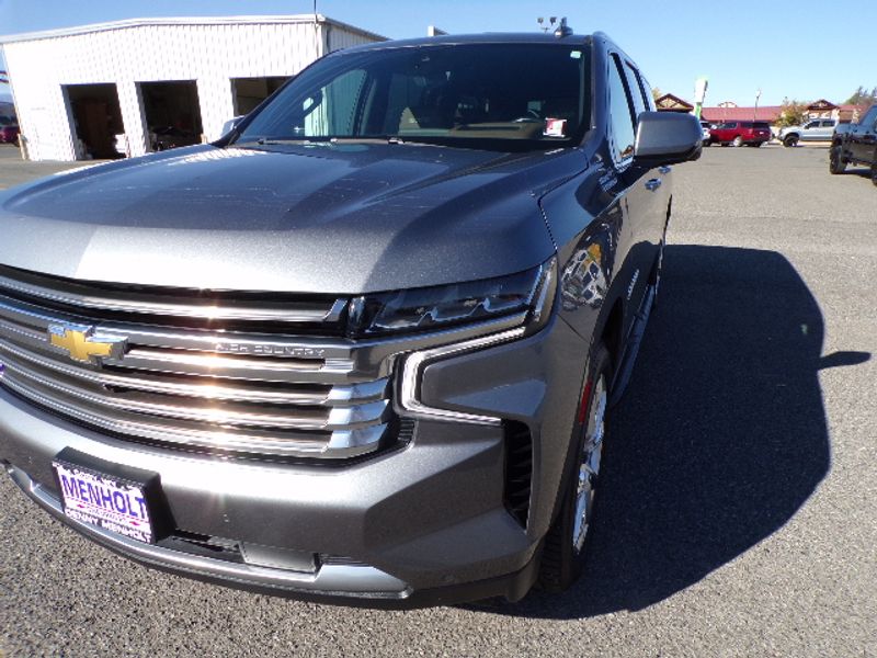 Used 2021 Chevrolet Suburban High Country with VIN 1GNSKGKLXMR395512 for sale in Billings, MT