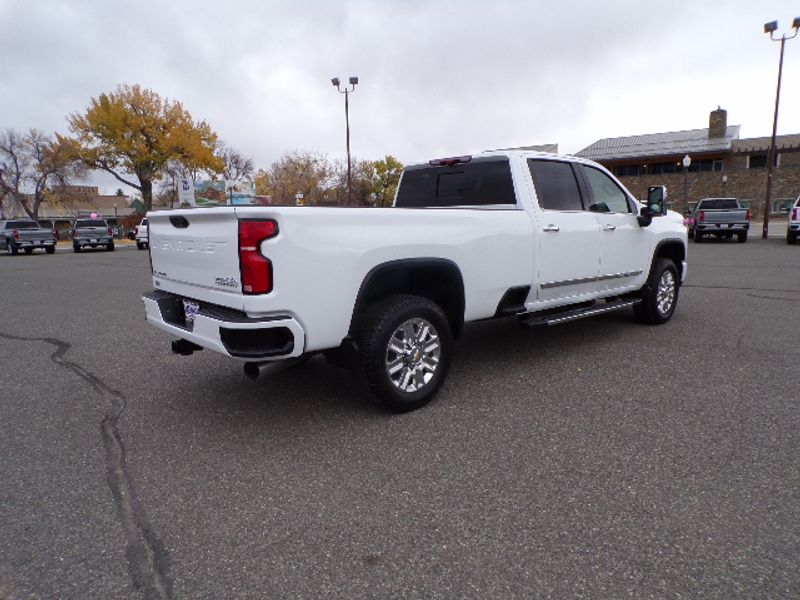 2025 Chevrolet Silverado 3500