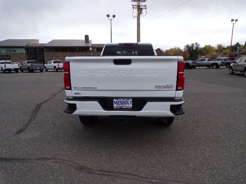 2025 Chevrolet Silverado 3500