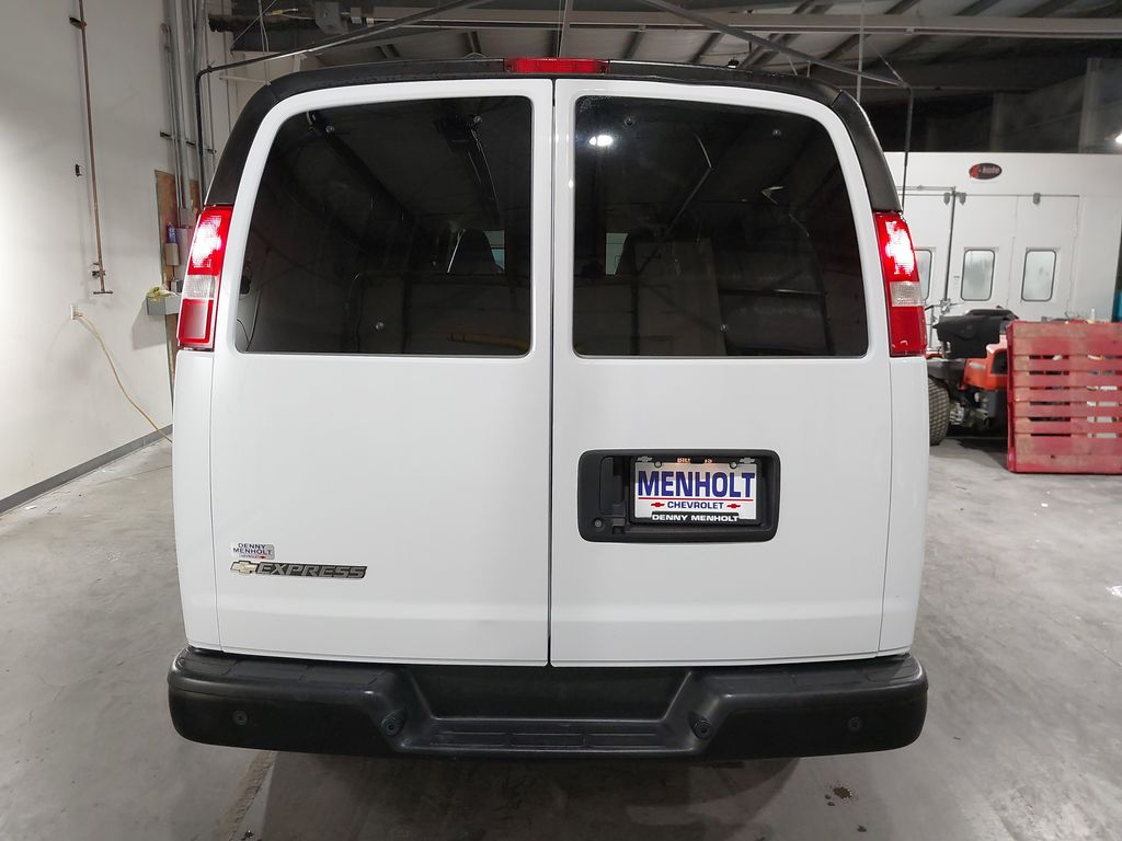 2022 Chevrolet Express
