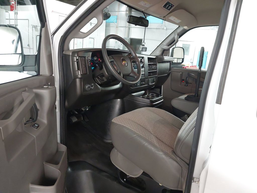 2022 Chevrolet Express