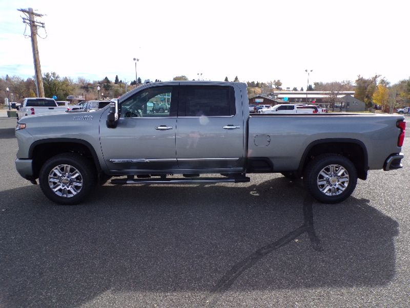 2025 Chevrolet Silverado 3500