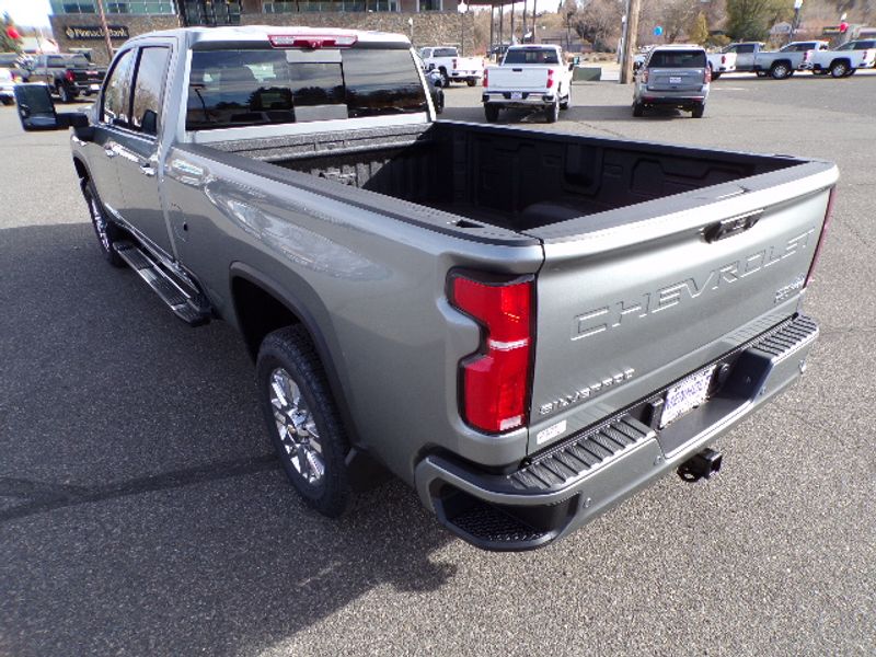 2025 Chevrolet Silverado 3500