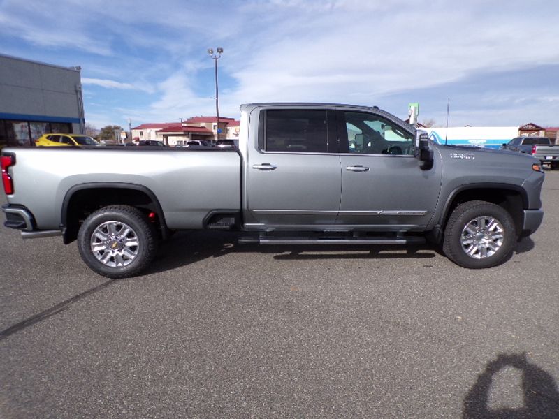 2025 Chevrolet Silverado 3500