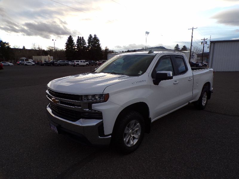 Used 2020 Chevrolet Silverado 1500 LT Trucks