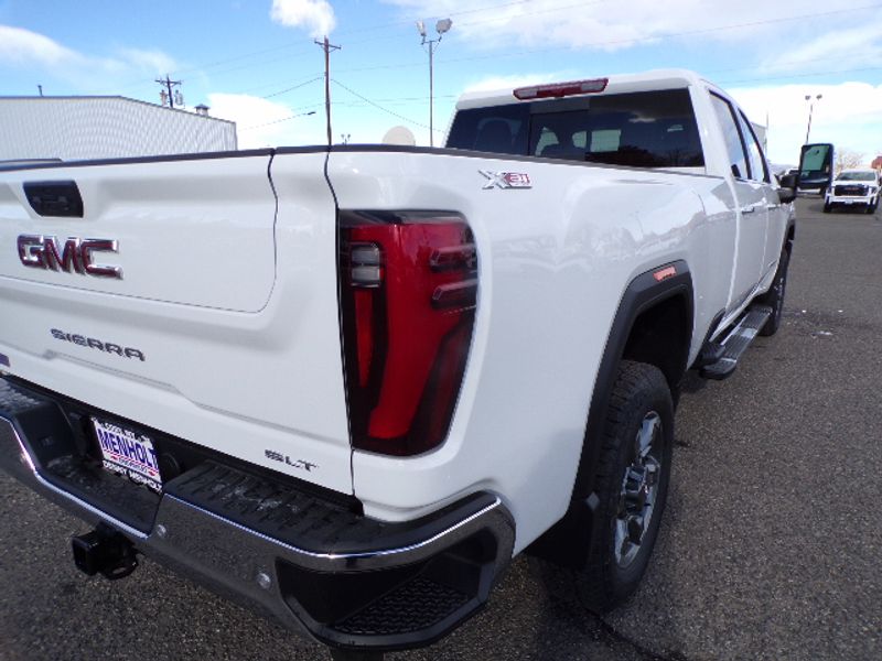 2025 GMC Sierra 3500