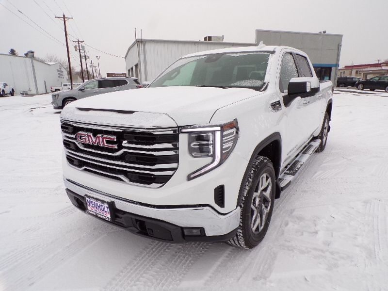 New 2025 GMC Sierra 1500 SLT Truck