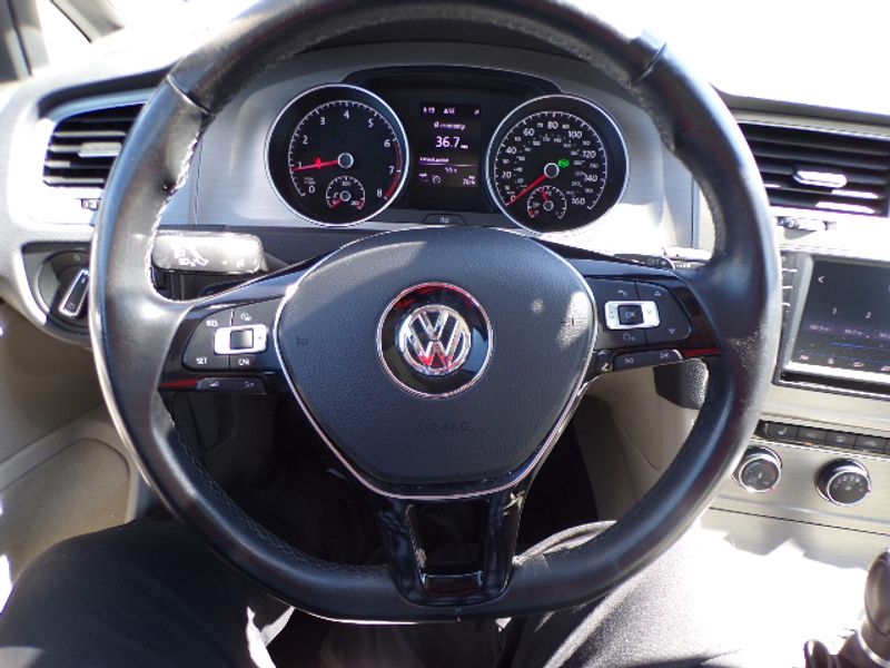 2017 Volkswagen Golf