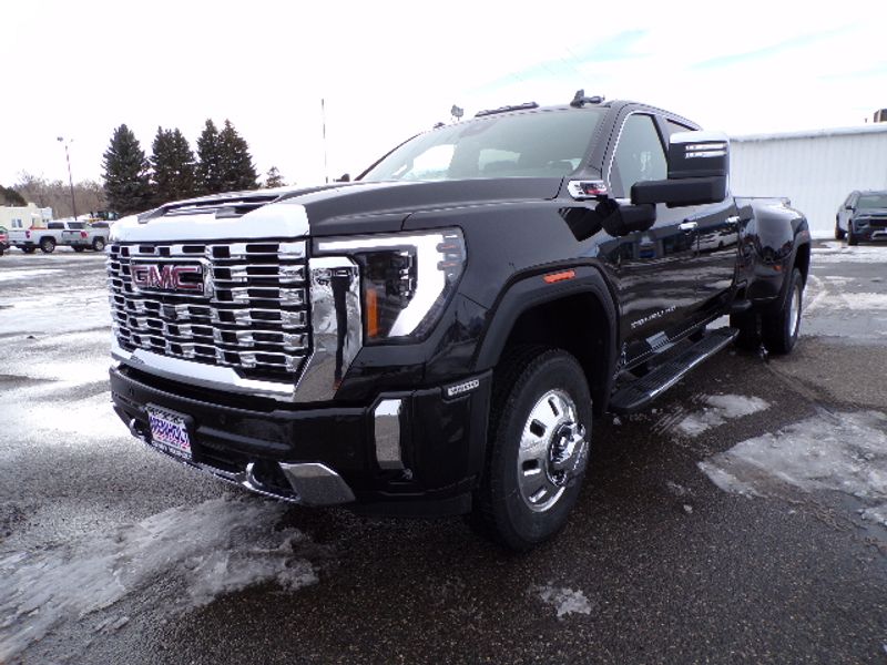 2025 GMC Sierra 3500HD