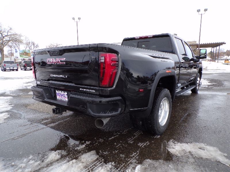 2025 GMC Sierra 3500HD