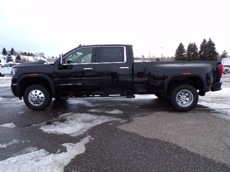 2025 GMC Sierra 3500HD