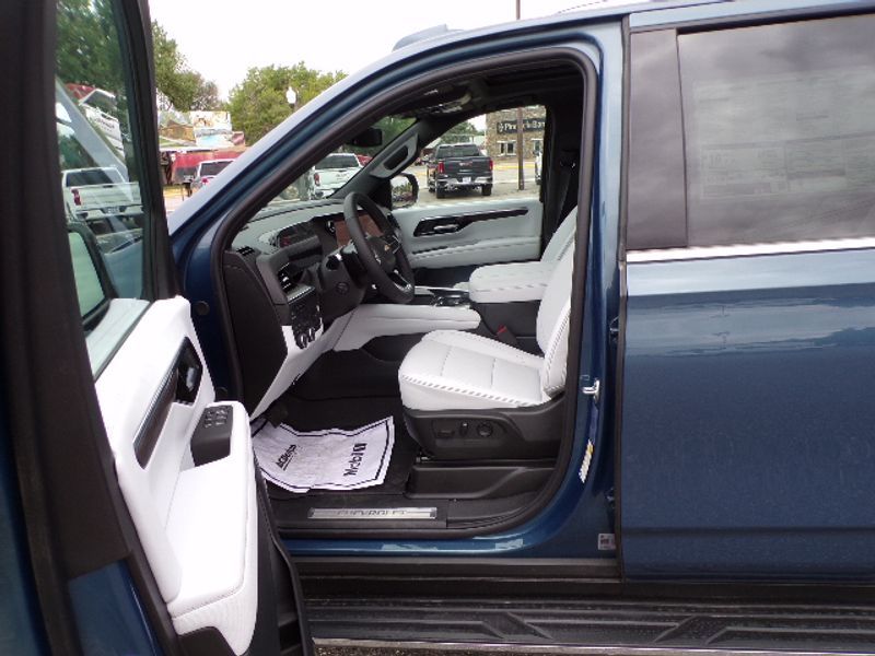 2025 Chevrolet Suburban