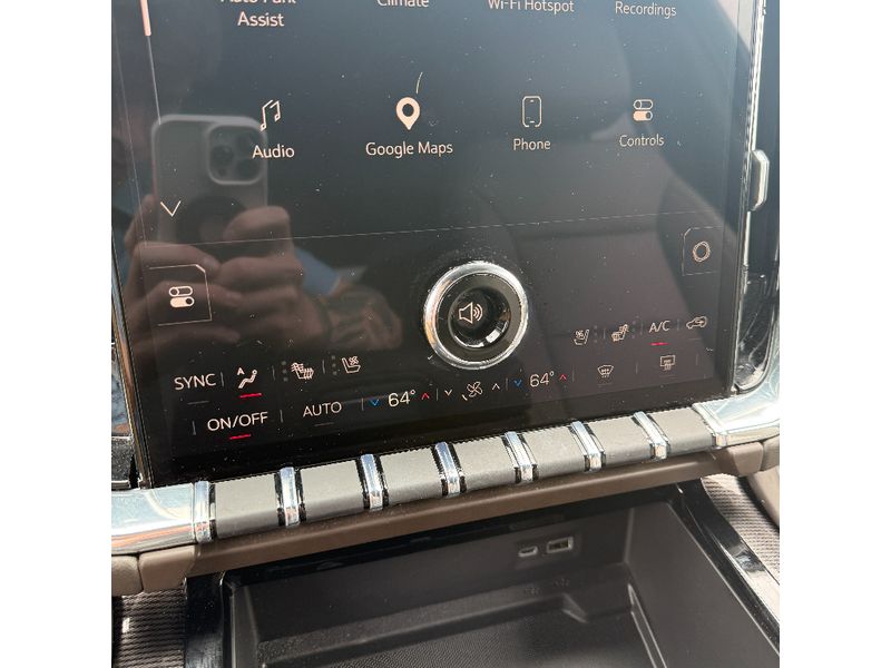 2025 GMC Yukon