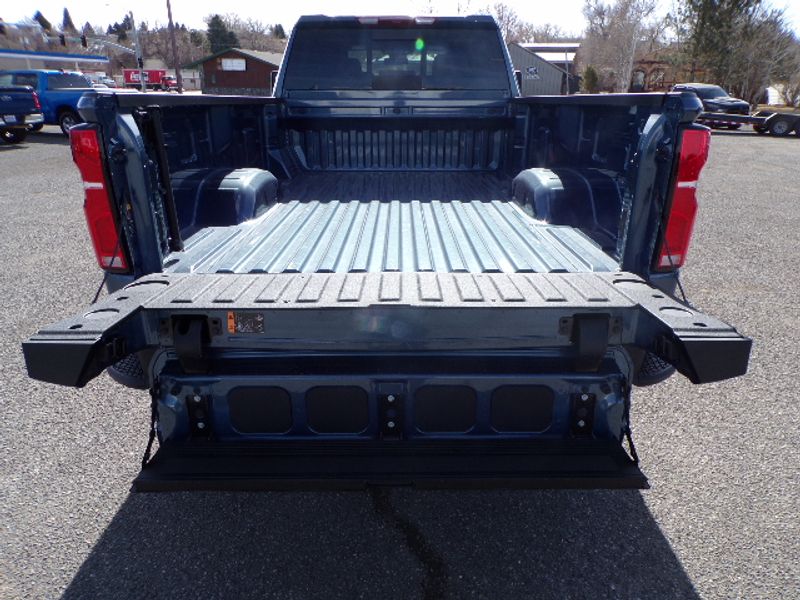2025 Chevrolet Silverado 3500
