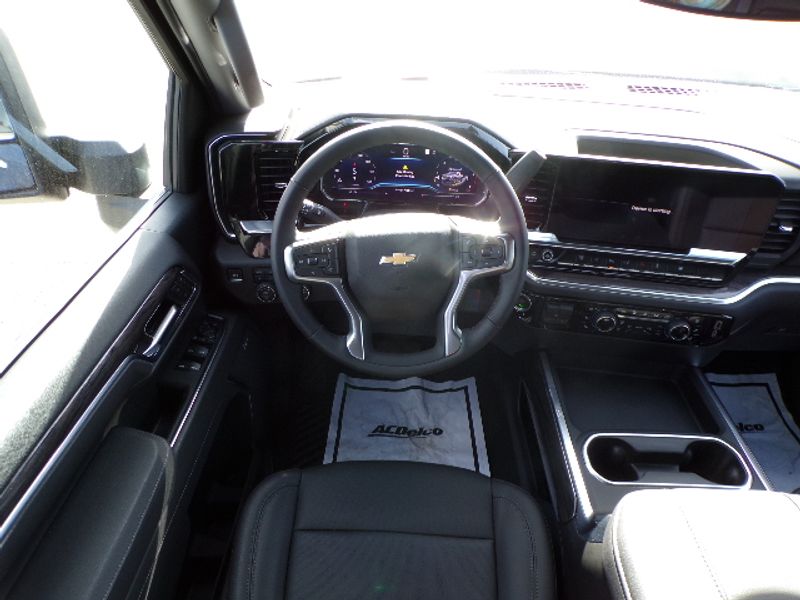 2025 Chevrolet Silverado 3500