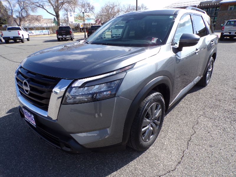 Used 2024 Nissan Pathfinder SV SUVs