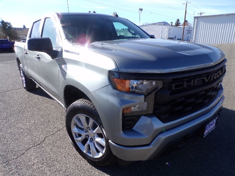New 2025 Chevrolet Silverado 1500 Custom Trucks