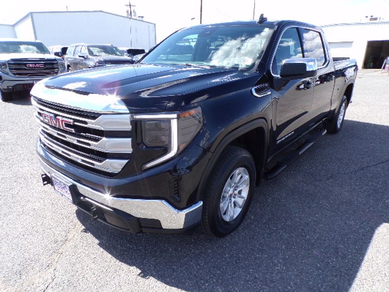 Used 2022 GMC Sierra 1500 SLE Trucks