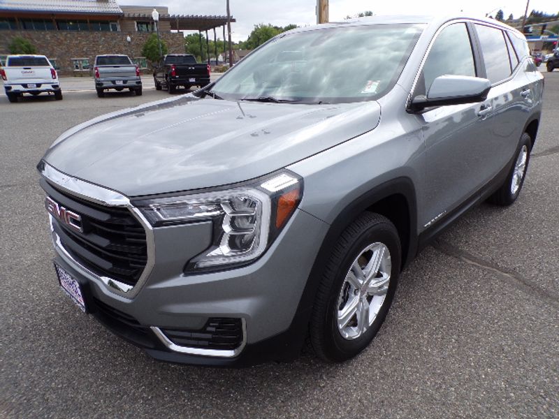 Used 2024 GMC Terrain SLE SUVs
