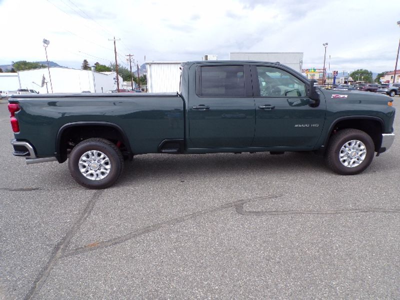 2025 Chevrolet Silverado 3500